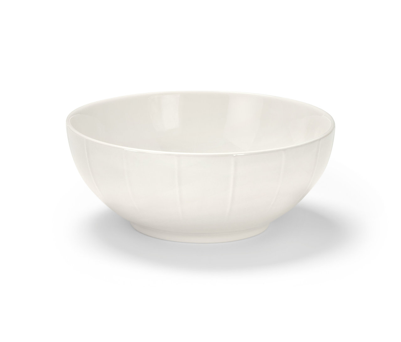 Bol blanc de l'ensemble vaisselle en 10 parties.