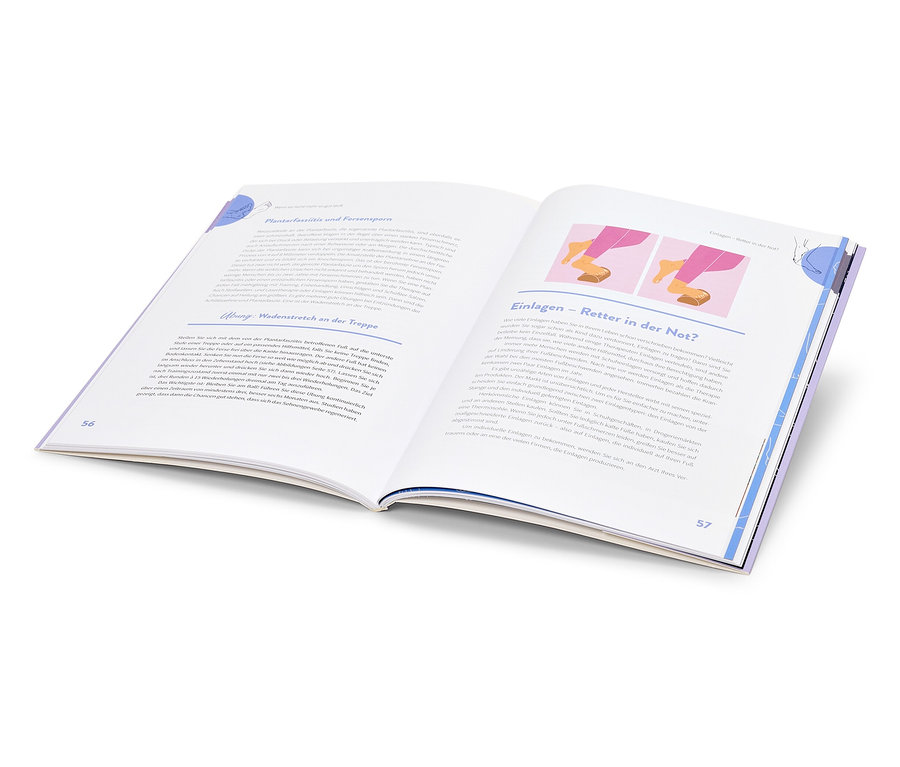 Livre ouvert avec du texte et des images à gauche et à droite.