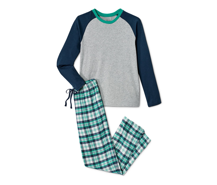 T-shirt gris à manches bleu foncé et pantalon de pyjama à carreaux en coton bio.