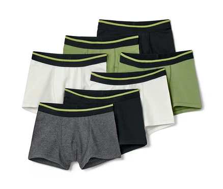 Sept boxers verts.