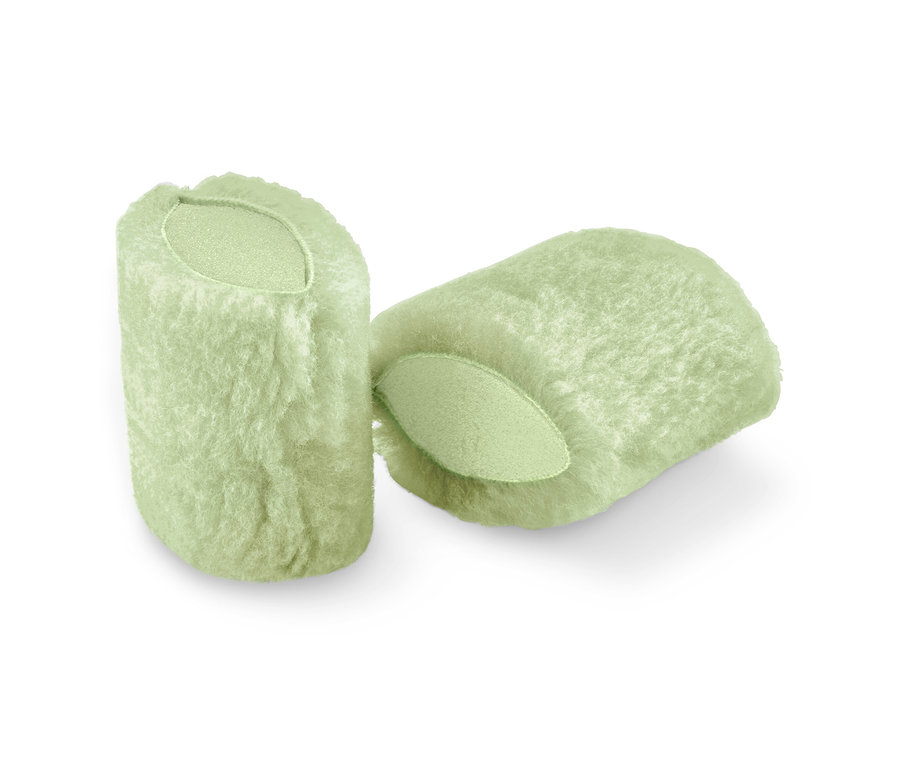 Deux éponges antitaches vert clair.