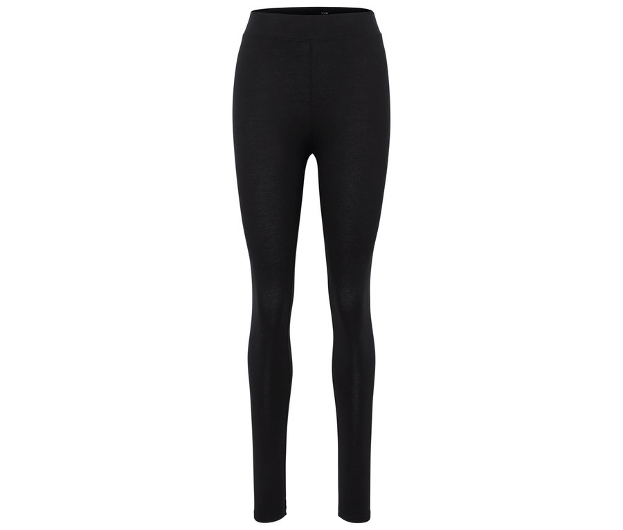 Leggings noirs sur fond blanc.