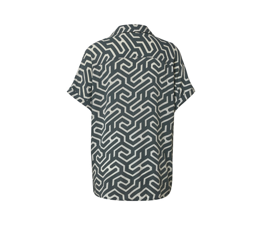 Vue arrière d'une blouse imprimée.