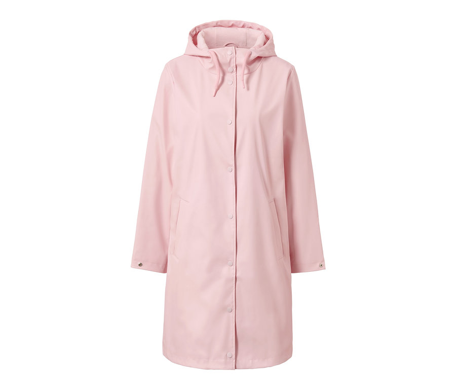 Parka de pluie rose avec capuche et fermeture boutonnée.