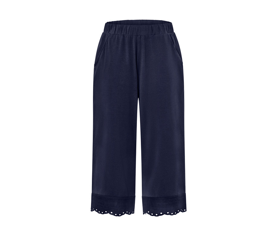 Jupe-culotte à broderie bleu marine.