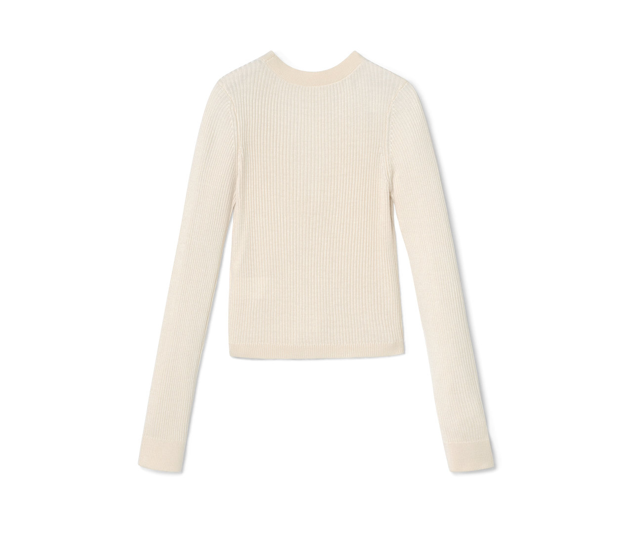 Un gilet en tricot enfant blanc posé sur un fond blanc.