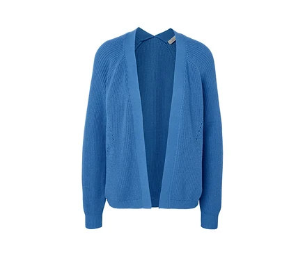 Un cardigan ouvert bleu sur fond blanc.