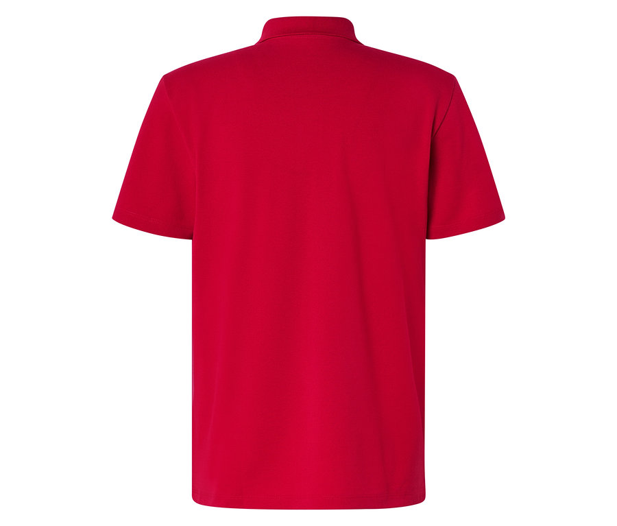 Vue arrière d'un polo rouge.