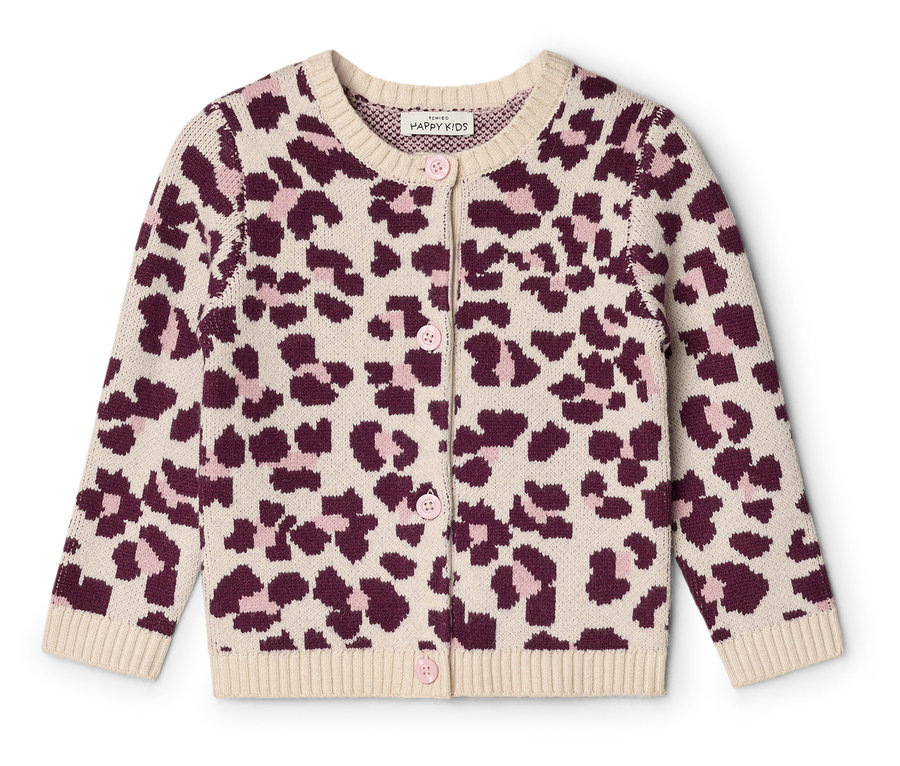 Cardigan enfant en maille avec un imprimé léopard beige, rose foncé et rose clair, un col rond et des boutons roses sur le devant.