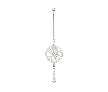 Carillon éolien en métal avec un motif circulaire et des perles de cristal.