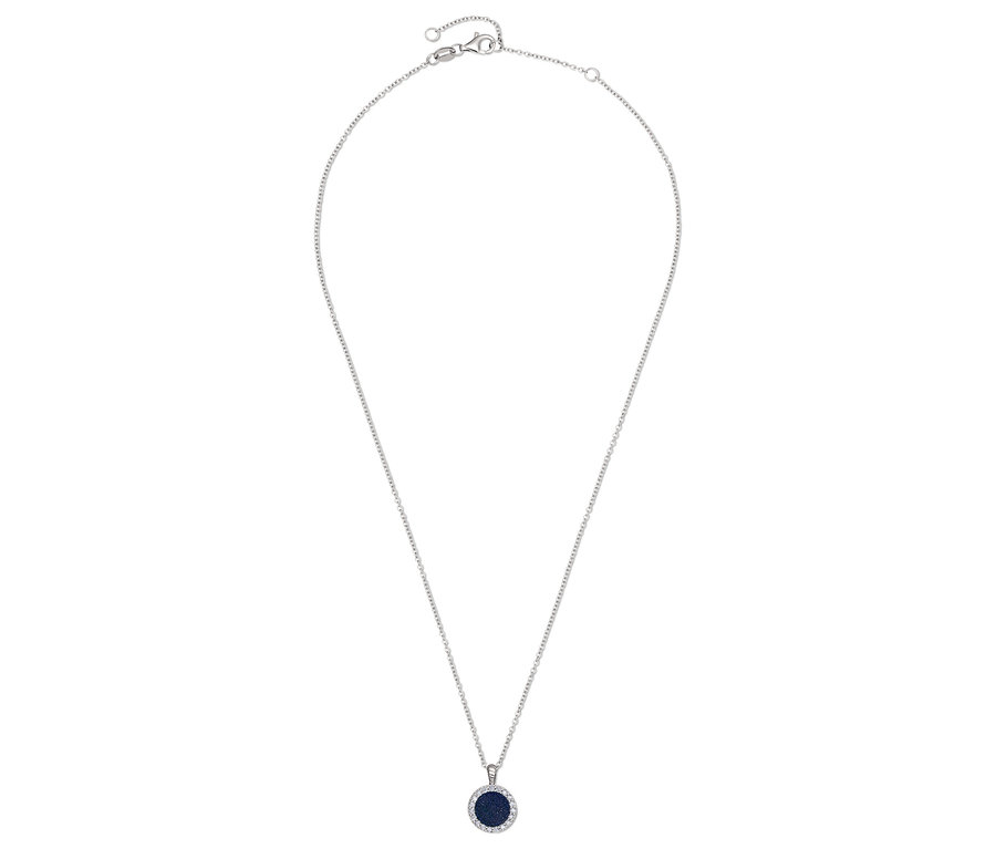 Collier argenté avec pendentif circulaire bleu foncé orné de petites pierres.