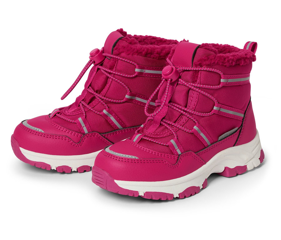 Deux bottes d'hiver roses avec des semelles blanches.