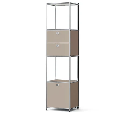 Étagère modulaire étroite avec cadre argenté et tiroirs beige.