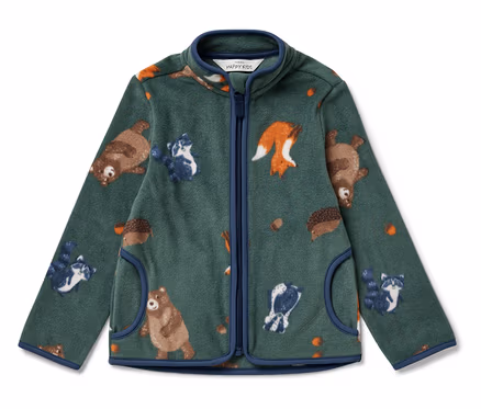 Veste en polaire verte à motif animalier.