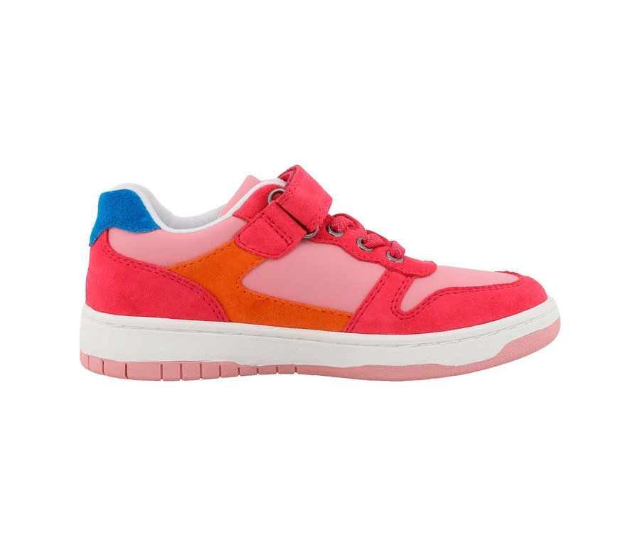 Gros plan d'une basket rose Lurchi « Gaio-S » avec des accents orange et bleus.