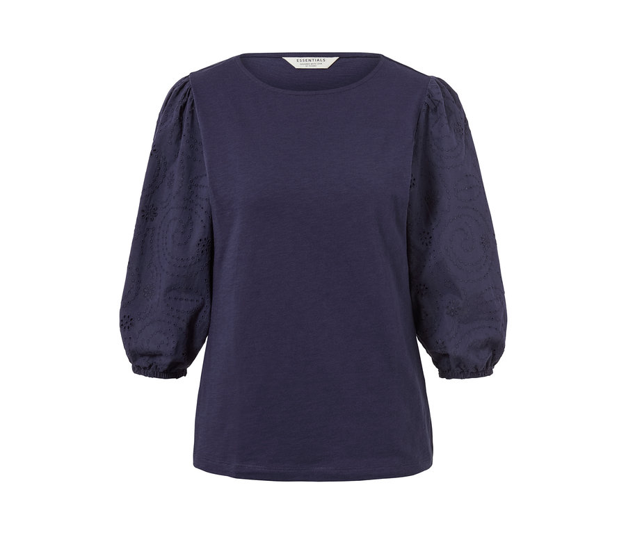 Chemise bleu marine à manches 3/4 avec broderie ajourée.