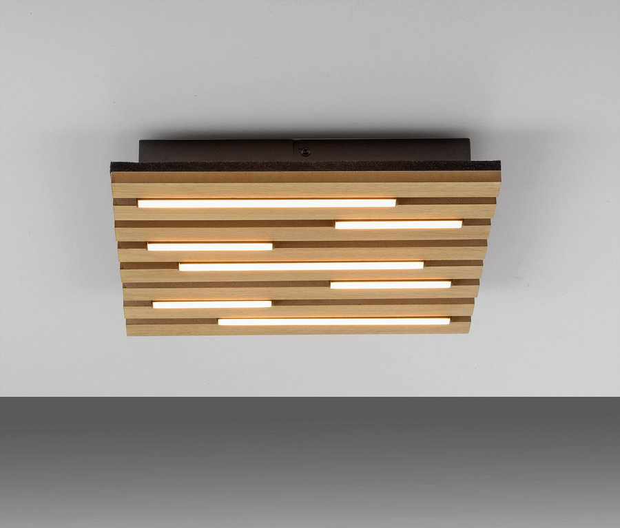 Plafonnier LED en bois avec des lamelles horizontales.