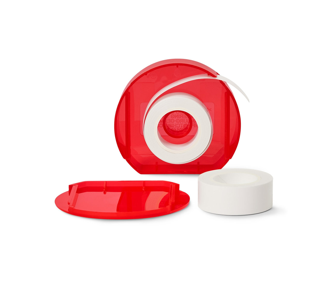 Un distributeur d'étiquettes rouge avec un rouleau d'étiquettes blanches.