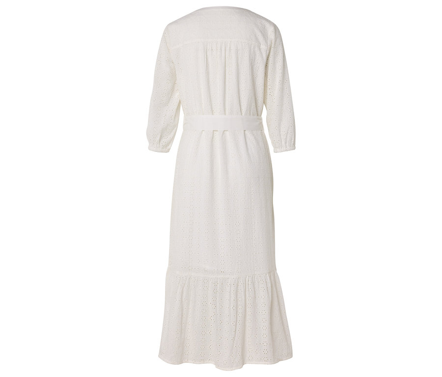 Vue arrière d'une longue robe blanche avec ceinture et manches trois-quarts.