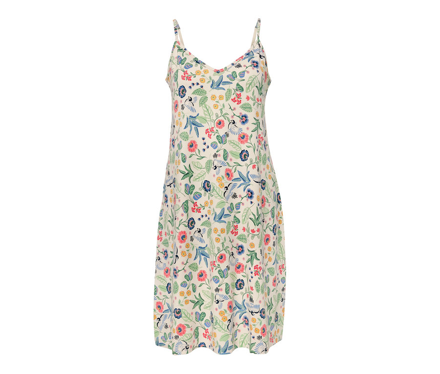 Chemise de nuit à bretelles fines avec un motif floral.