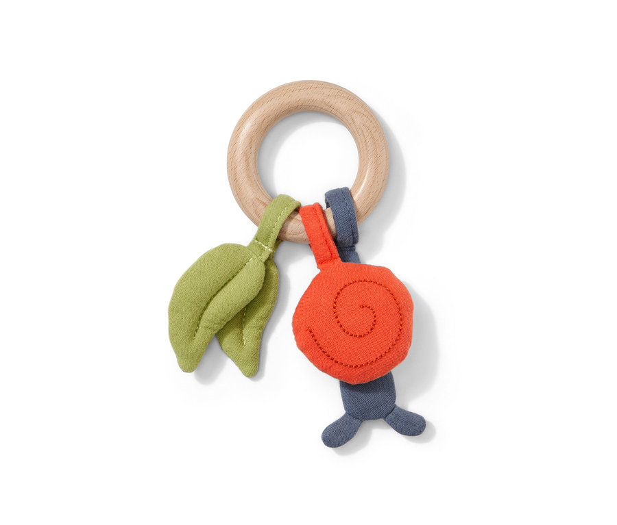 Jouet de préhension avec anneau en bois, feuilles en tissu et un escargot.
