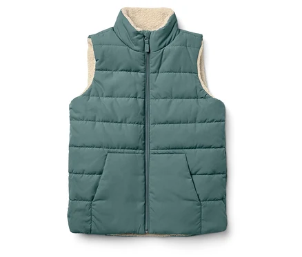 Veste matelassée verte avec doublure en polaire.