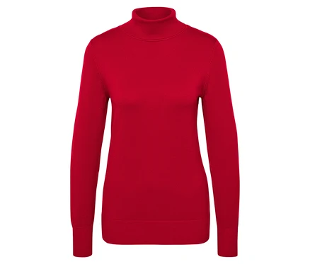 Un pull rouge à col roulé et à manches longues sur fond blanc.