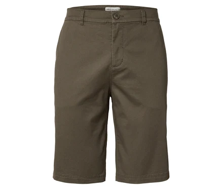 Un short en tissu kaki avec fermeture à bouton.