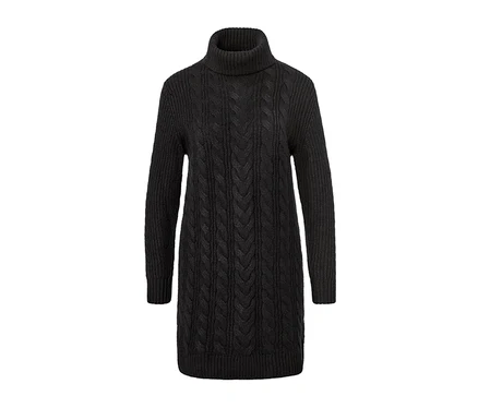 Pull long en maille noire avec torsades.