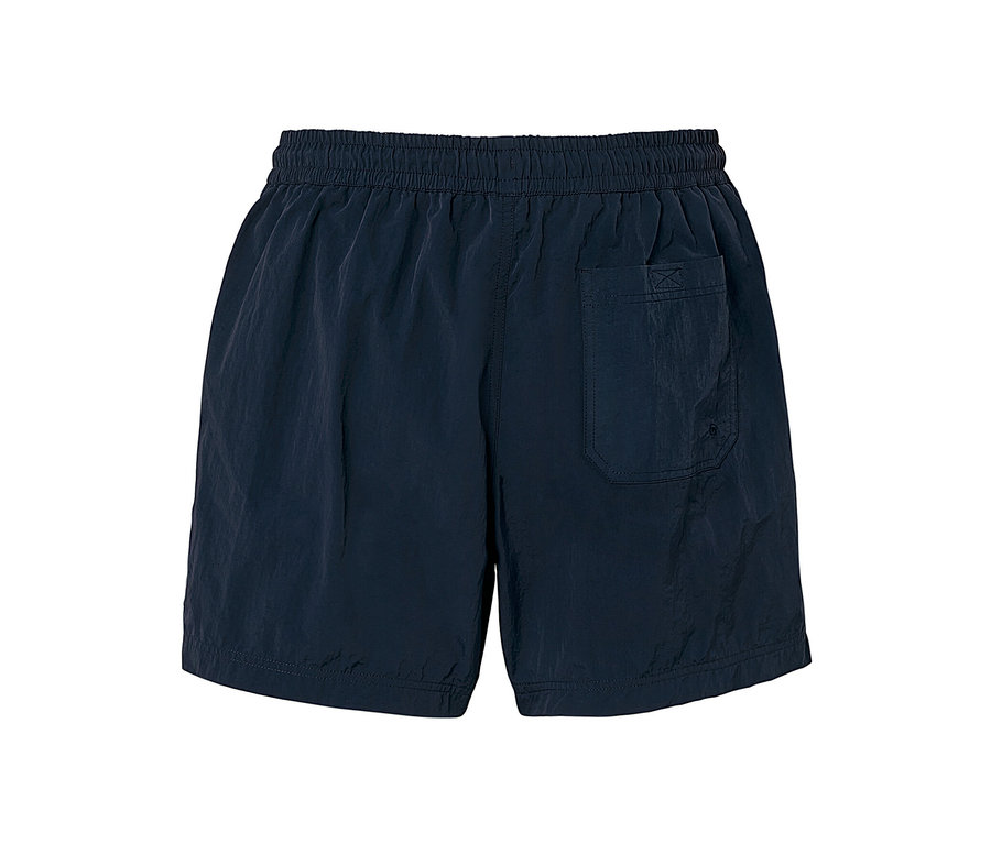 Short de bain bleu marine.