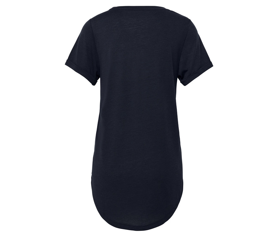 Détail du dos d'un t-shirt bleu foncé à manches courtes.