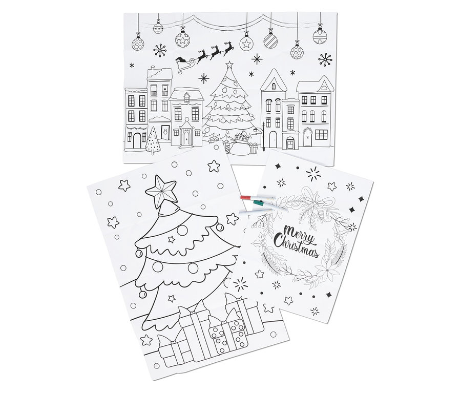 L'image montre trois livres de coloriage avec des motifs de Noël et des feutres. L'un représente une ville de Noël, l'autre un sapin de Noël et le troisième l'inscription Merry Christmas dans une couronne.