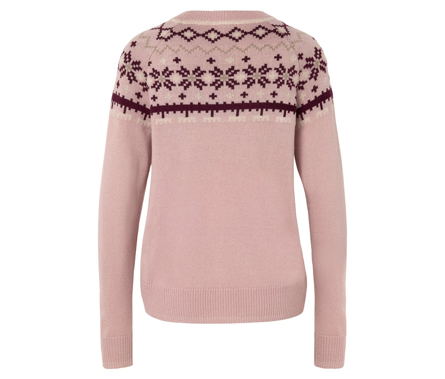 Pull rose avec motif géométrique et floral aux épaules et à la poitrine.