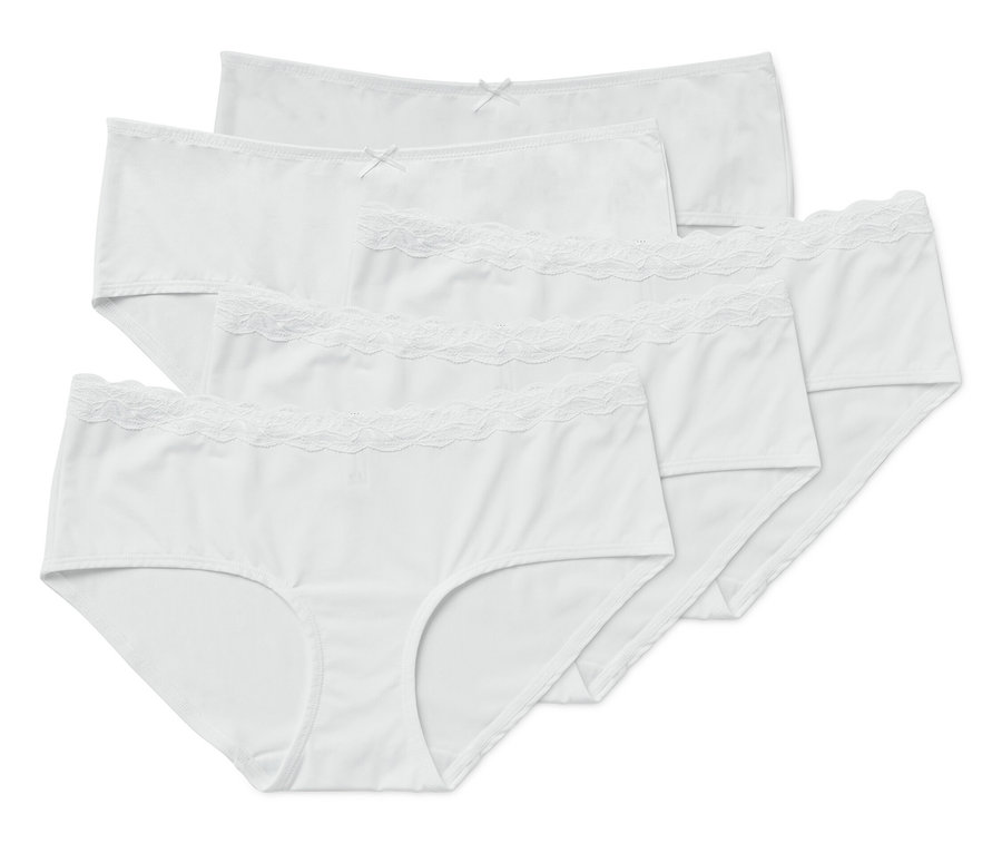 Cinq culottes blanches.