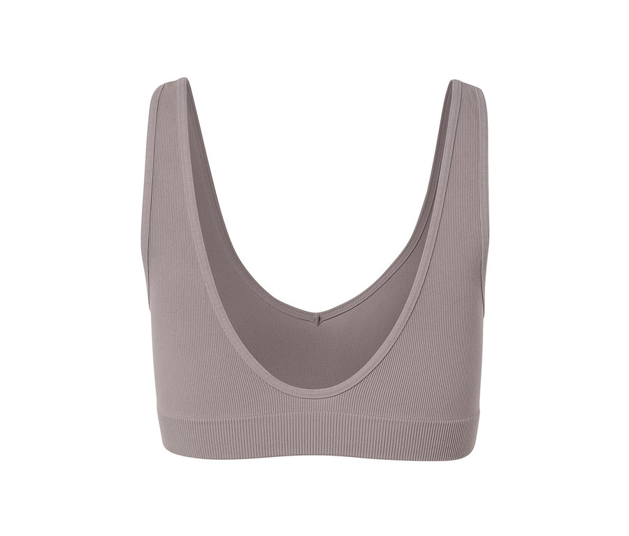 Vue détaillée d'une brassière grise sans coutures.