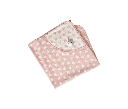 Serviette de bain rose pour bébé avec capuche, motifs cœurs blancs et application d'âne gris sur la capuche, pliée.