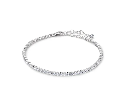 Bracelet argenté serti de petites pierres claires sur fond blanc.