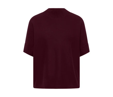 Pull en maille CECIL rouge bordeaux, à manches courtes et col montant, posé à plat.