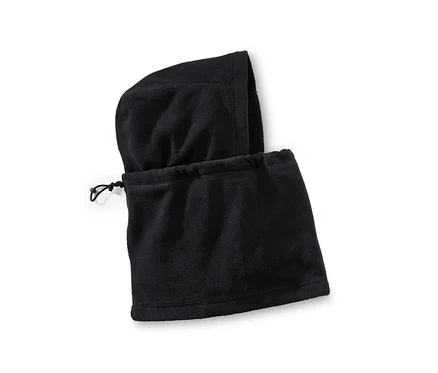 Une cagoule noire en micro polaire.