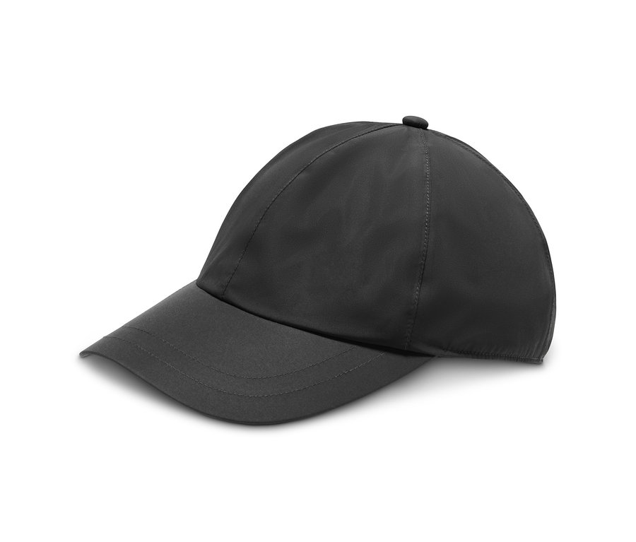 Une casquette noire pour tous temps sur un fond blanc.