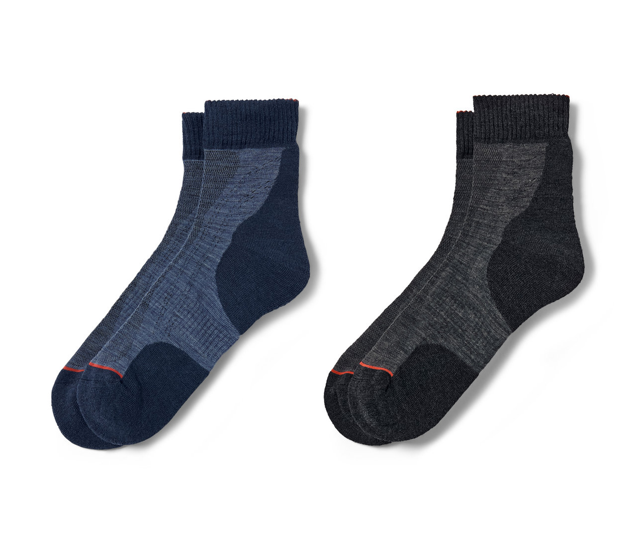 Deux paires de chaussettes d'extérieur, une bleue et une grise.