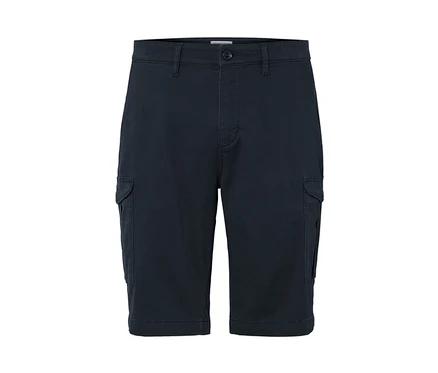 Short cargo bleu foncé.