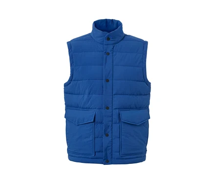 Veste sans manches matelassée bleue avec des poches.