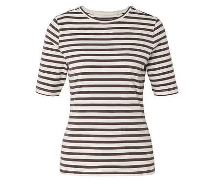 T-shirt rayé blanc à rayures marron et manches courtes.