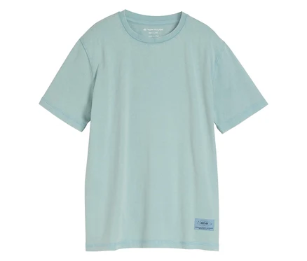 Le t-shirt basique pour enfant Tom Tailor avec look acid wash, bleu clair, est posé sur un fond blanc.