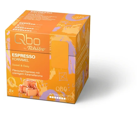 Boîte orange de capsules Qbo Espresso Caramel de Tchibo avec illustration de caramel.