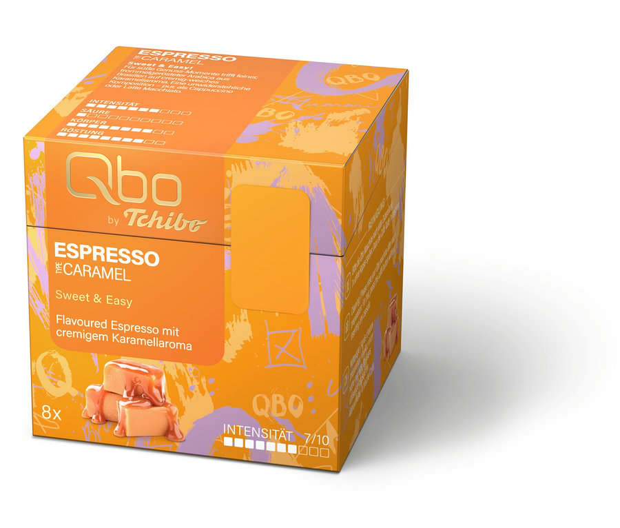 Boîte orange de capsules Qbo Espresso Caramel de Tchibo avec illustration de caramel.