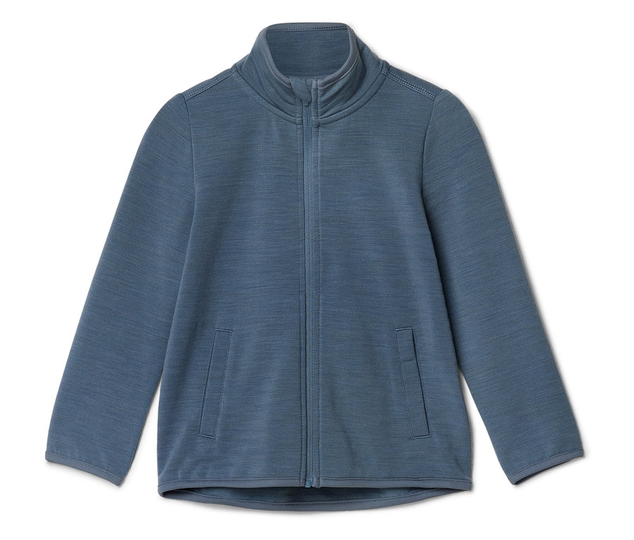 Une veste polaire bleue entièrement zippée avec un col montant et deux poches avant, posée à plat sur un fond blanc.