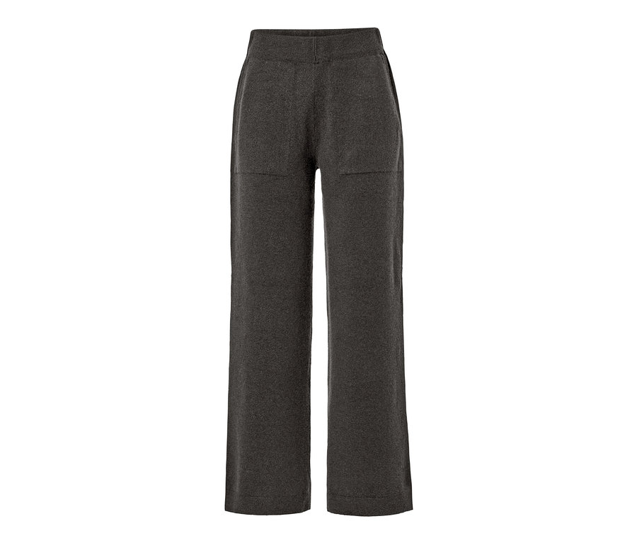 Pantalon d’intérieur gris avec poches.