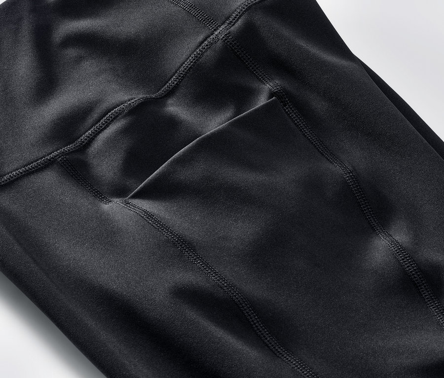 Détail d'un legging de sport.